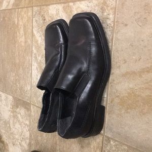 Men’s dress shoes